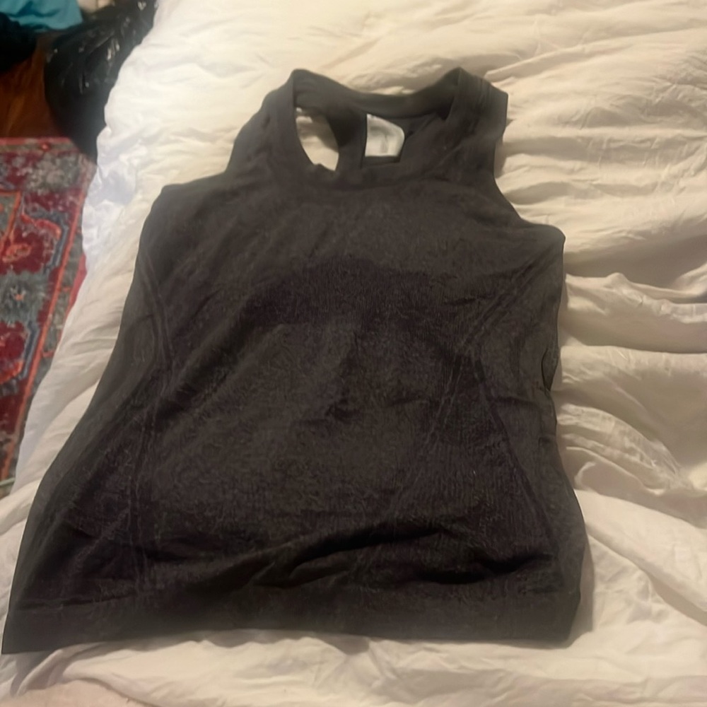 Gray color from Athleta stretchy and athletic material